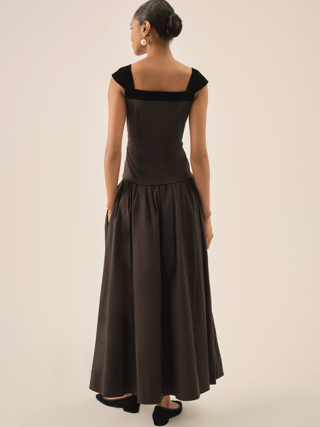 Train Station Poplin Maxi Skirt — Black